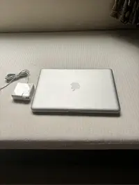 在飛比找Yahoo!奇摩拍賣優惠-Apple MacBook Pro 13吋筆記型電腦