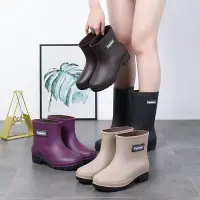 在飛比找Yahoo!奇摩拍賣優惠-新款中筒雨鞋雨靴女士成人時尚外穿韓版水鞋女防水防滑厚底膠鞋套