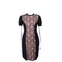 在飛比找Yahoo奇摩購物中心優惠-MOSCHINO 黑x粉色拼接蕾絲設計短袖洋裝