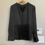 Theory Top Blouse Womens Black Keyhole Pleated Peplum Hem Satin Texture Sz M