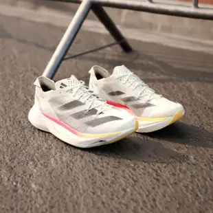 【adidas 愛迪達】ADIZERO ADIOS PRO 3 跑鞋(IG6442 跑鞋 輕量 慢跑鞋)