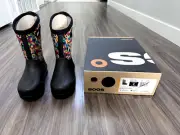 Bogs Neo-Classic Circle Geo Kids' 3-Season Boots - Waterproof and Durable