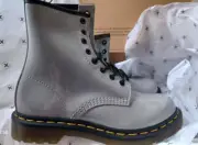 DR. MARTENS 1460 patent lamper Boot Size 7US/ 5UK, silver