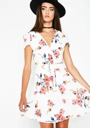 [Glamorous] Fresh Picked Flowers Wrap Dress