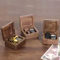 在飛比找蝦皮購物優惠-日本sankyo機芯Diy刻字胡桃木發條音樂盒木質八音盒創意
