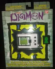 Bandai Digimon Digivice Digital Pet Monster White Tamagotchi 2019 (Brand New)