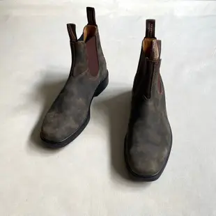 澳洲經典 Blundstone 1306 Dress Boots 仿舊牛巴戈 抗水皮革 TPU輕量緩震大底 切爾西靴