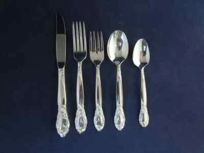 Oneida Silverplate Flatware 5pc Place Setting