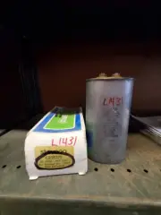 STEVECO Run Capacitor 370 Volts 25 MFD CR25370 NOS