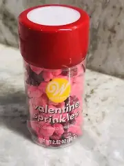 Wilton-Lips Shaped SprinklesValentine Sprinkles-2.82oz/80gm