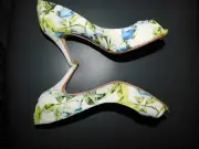Ivanka Trump Woman's Heels Size 6 M Compare at $120 At Von Maur
