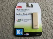 Brand New Staples 16GB 100% Bamboo USB 2.0 Flash Drive