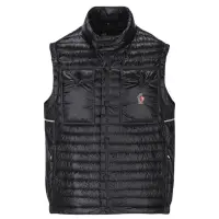 在飛比找momo購物網優惠-【MONCLER】春夏新款 男款 OLLON 羽絨背心-黑色