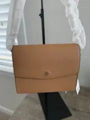 NWT Tory Burch Emerson Envelope Adjustable Shoulder Bag Cardamom