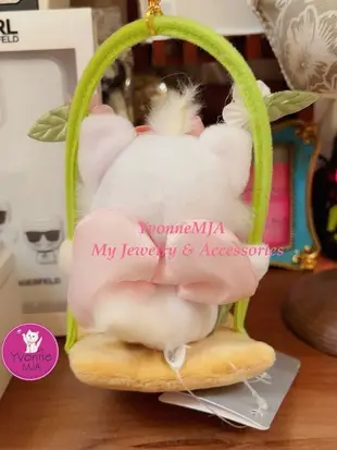日本迪士尼 貓兒歷險記 瑪麗貓 瑪莉貓 娃娃 吊飾 小花盪鞦韆 超可愛 (10折)