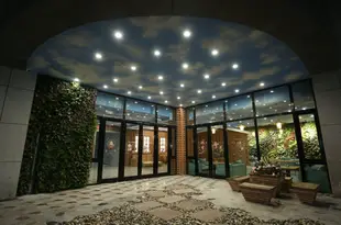 四季陽光主題酒店(寧波南部商區店)(原寧波高教園區店)Four Seasons Sunshine Theme Hotel (Ningbo South Business District)
