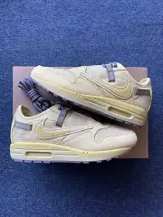 Nike Air Max 1 x Travis Scott Saturn Gold - US 8.5