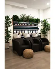 Vidov West Salon: Up to 45% Off Color, Cuts, Blowouts & More Highlights, Naturaltech Tailoring Treatment & Blowout NoColor