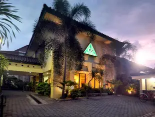 日惹格利亞森塔納酒店Griya Sentana Hotel Jogjakarta