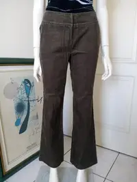 在飛比找Yahoo!奇摩拍賣優惠-專櫃西班牙服飾品牌MNG(MANGO)條絨長褲 (女、SIZ