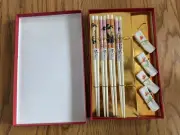4 Sets of Chopsticks & Rests in Presentation Box Unused Pretty!