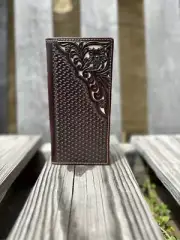 Basketweave Design Leather Wallet With Beige Inlay Corner