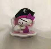 TOKIDOKI CHASER! Hello Kitty Pirate in Clam VERY RARE!