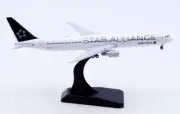 1:400 JC Wings United Airlines Plane Boeing 767-400ER Diecast Aircraft Model