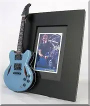 DAVE GROHL Miniature Guitar Frame Foo Fighters