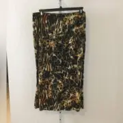 DKNY pull on fall color animal print raw vented hem skirt Woman’s XL