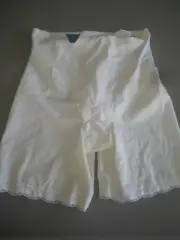 New Women's Flexees Cream L shorts style instant slimmer (T78)