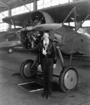 Amelia Earhart American Aviation Pioneer Amelia Earhart Old Photo 25
