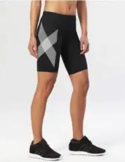 CLEARANCE!! 2XU Womens Compression Shorts (Black/Striped White)