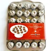 NWT NORDIC WARE Platinum Collection 30 Bundt Tea Cake and Candies Mold Pan