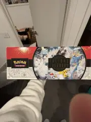 Pokemon TCG Holiday Advent Calendar 2021 (Evolving Skies & Fusion strike inside)