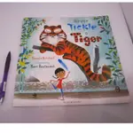 「二手書」NEVER TICKLE A TIGER  英文繪本 PAMELA BUTCHART BLOOMSBURY