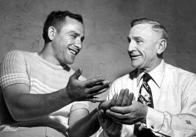 Yogi Berra New York Yankees outfielder and catcher shows manager C .. Old Photo