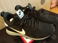 在飛比找Yahoo!奇摩拍賣優惠-《正品》Nike Internationalist Mid 