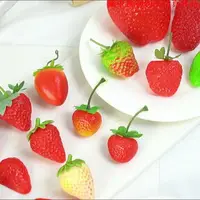 在飛比找樂天市場購物網優惠-仿真草莓片模型塑料草莓假水果蔬菜道具玩具櫥柜迷你裝飾配件擺設