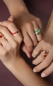 [Aisha Baker] Fingers Crossed Red 18K Yellow Gold Diamond And Enamel Ring
