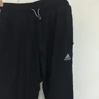 在飛比找蝦皮購物優惠-adidas黑色長風褲