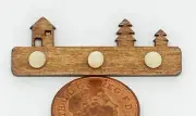 Dolls House 3 Wooden Coat Hooks On A Wooden Bar Tumdee 1:12 Scale Miniature