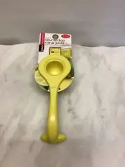 Amco 2 in 1 Citrus Squeezer Lemon Lime Citrus Press Juicer