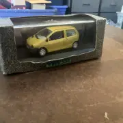 1/43 VITESSE RENAULT TWINGO 1995 YELLOW JAUNE CITRON OLD STOCK 035J