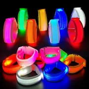 16pcs LED Light Up Bracelets Glow Flashing Wristbands Glow in The Dark Party ...