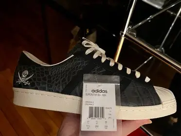 Adidas top neighborhood superstar