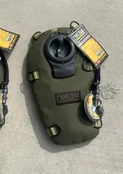 Brand New With Tags NWT Camelbak Hotshot 3L Hydration Pack Army Green Bag 3.1L