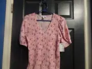 Nine West Women's Top Pink Floral Stretch Size S New with tags Rayon/Polyester N