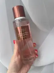 Vanilla Bean & Macadamia Victoria's Secret