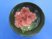 Moorcroft Large Green Bowl Coral Hibiscus Moorcroft 14.5 cm
